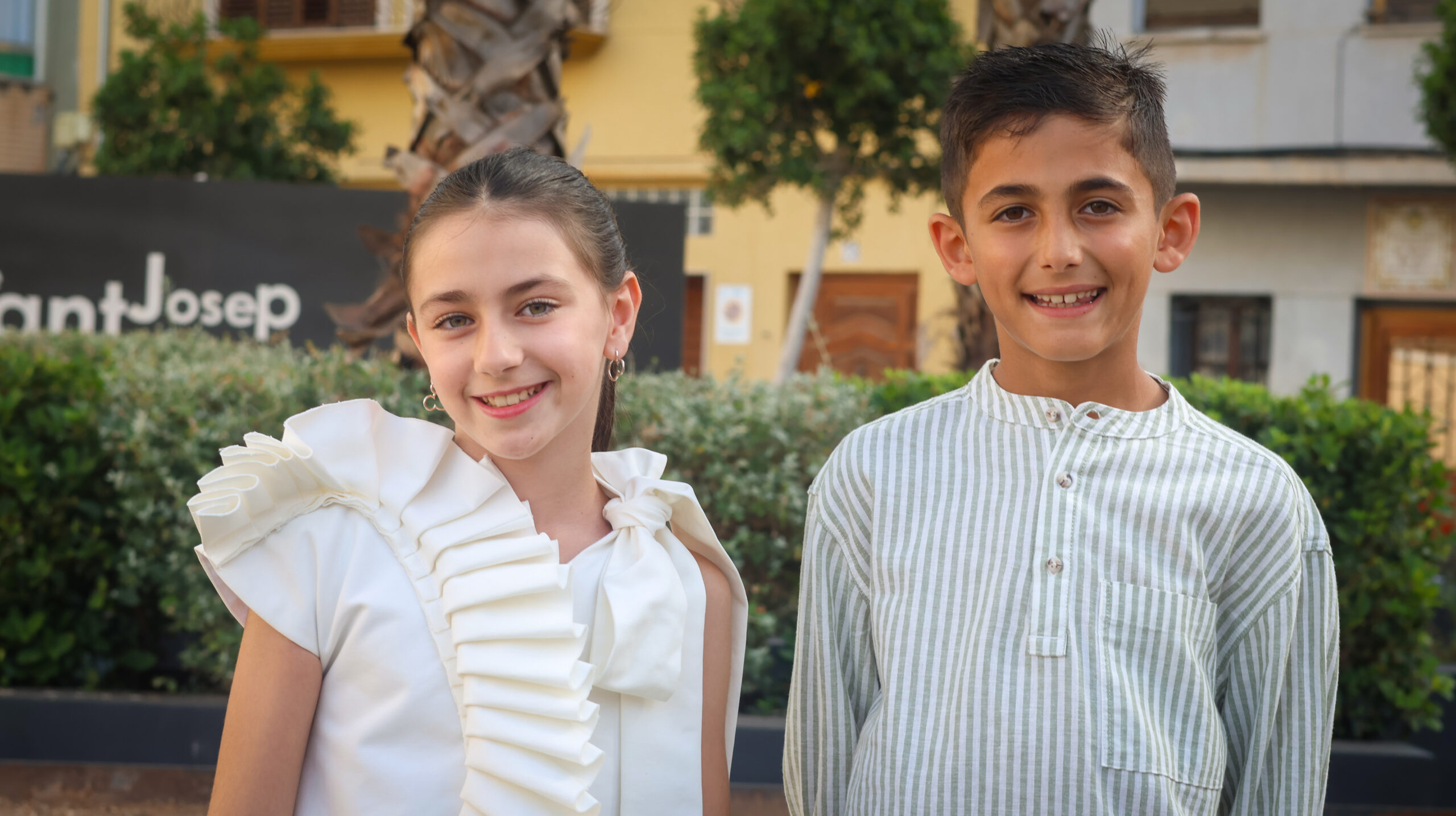 Julia y Adrián juntos